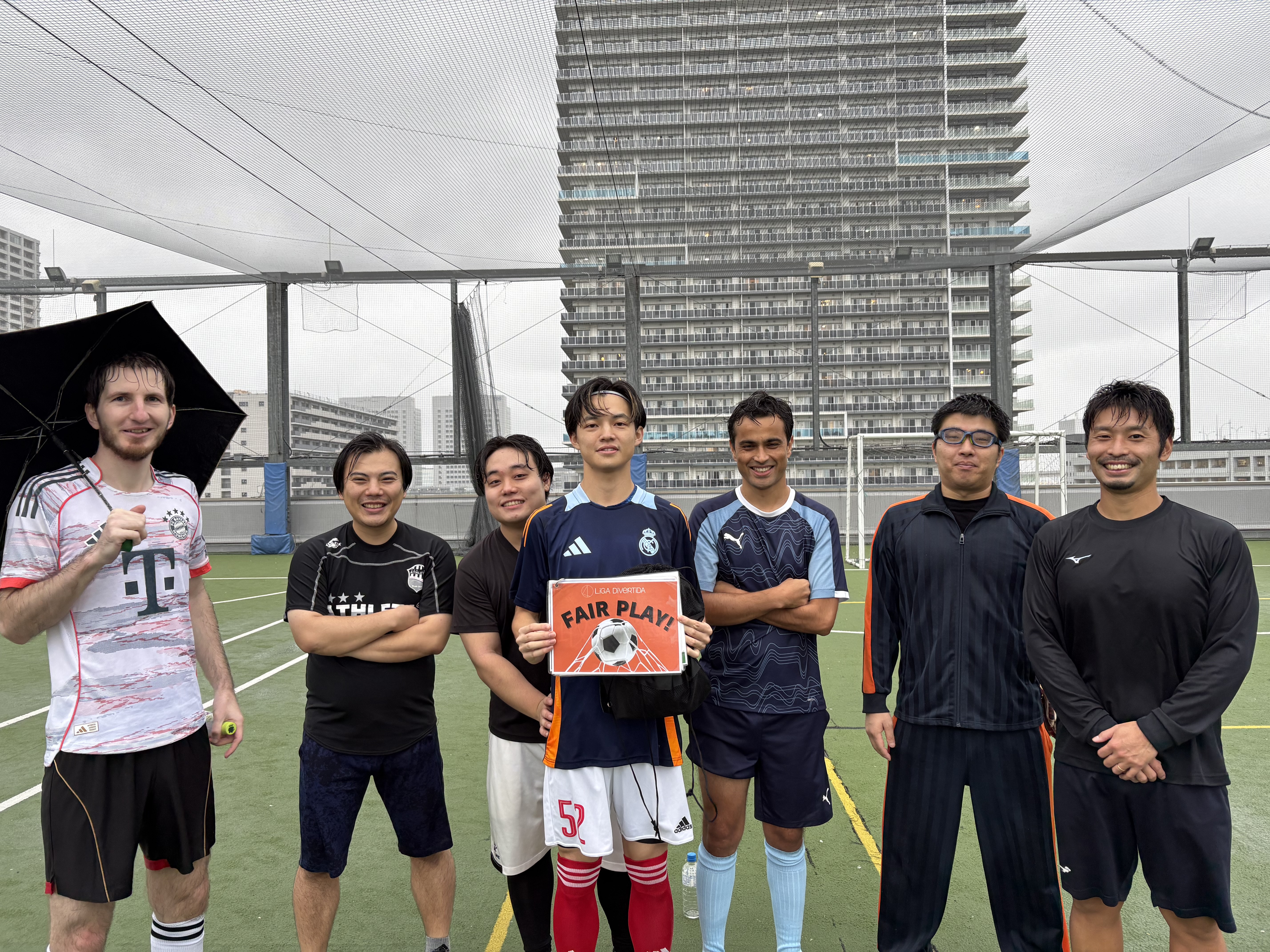 2025年10月11日 有明 BUDDYスポーツアリーナ 屋上人工芝コート フットサル 大会風景