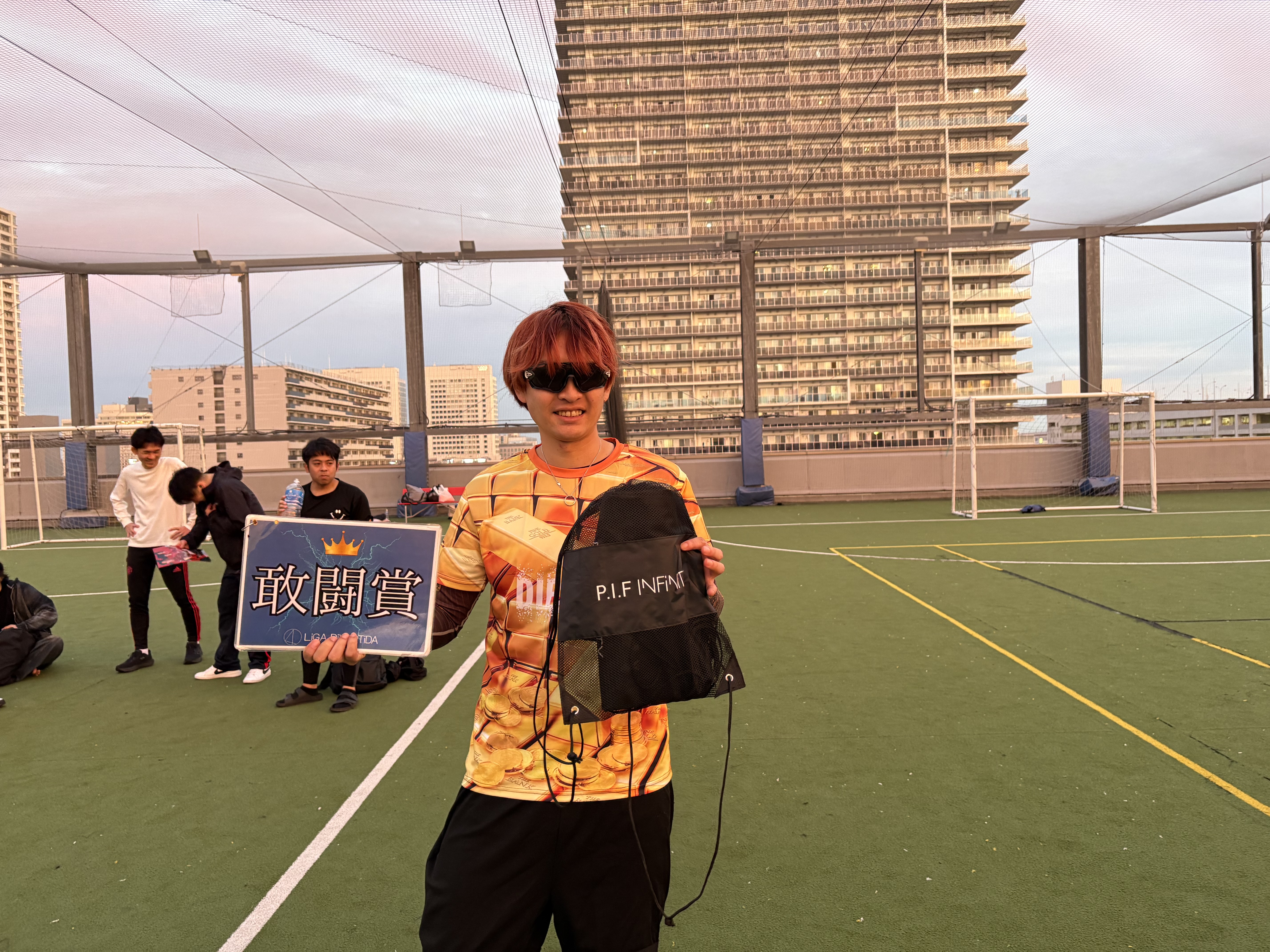 2025年11月2日 有明 BUDDYスポーツアリーナ 屋上人工芝コート フットサル 大会風景