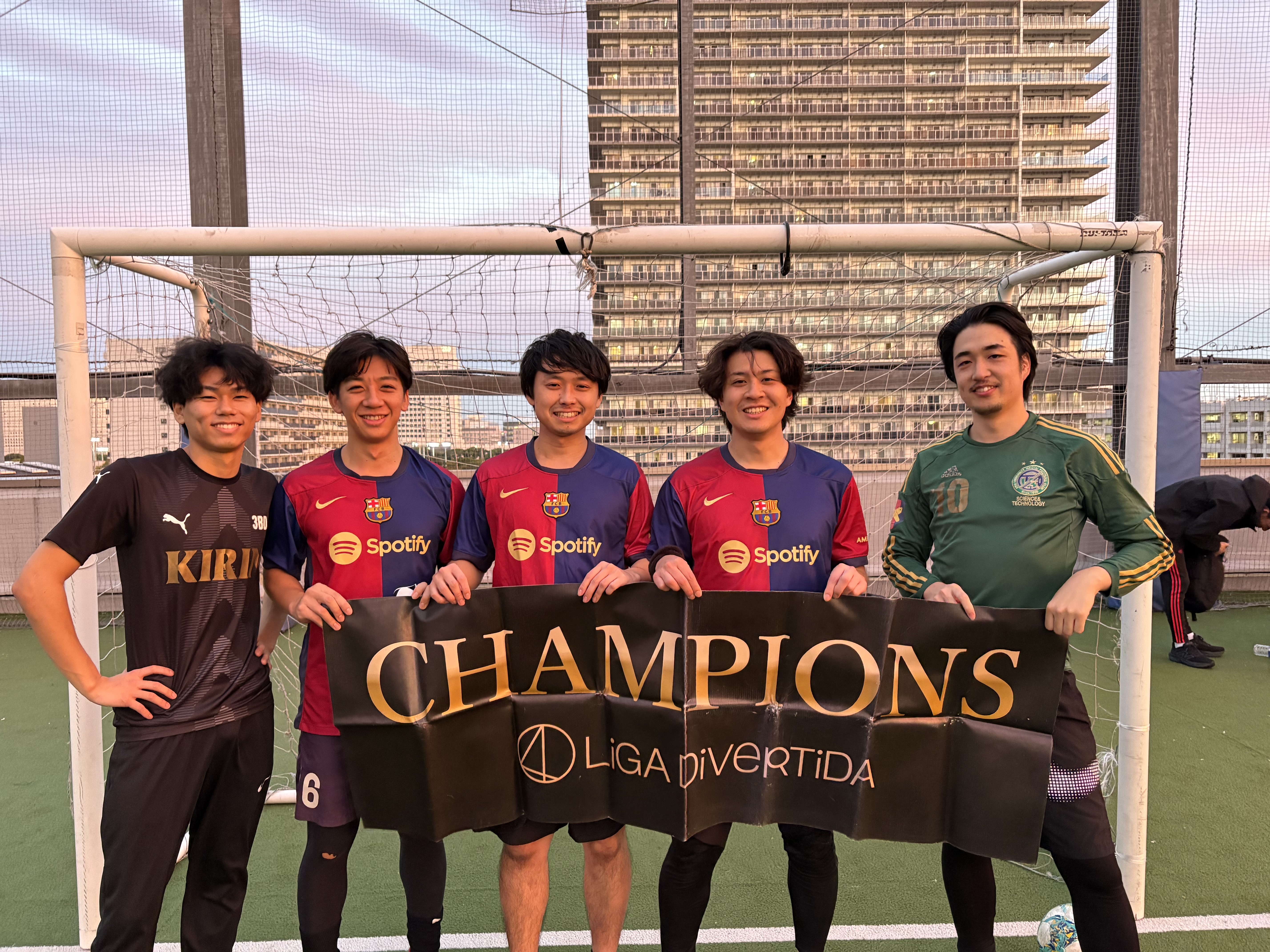 2025年11月2日 有明 BUDDYスポーツアリーナ 屋上人工芝コート フットサル 大会風景