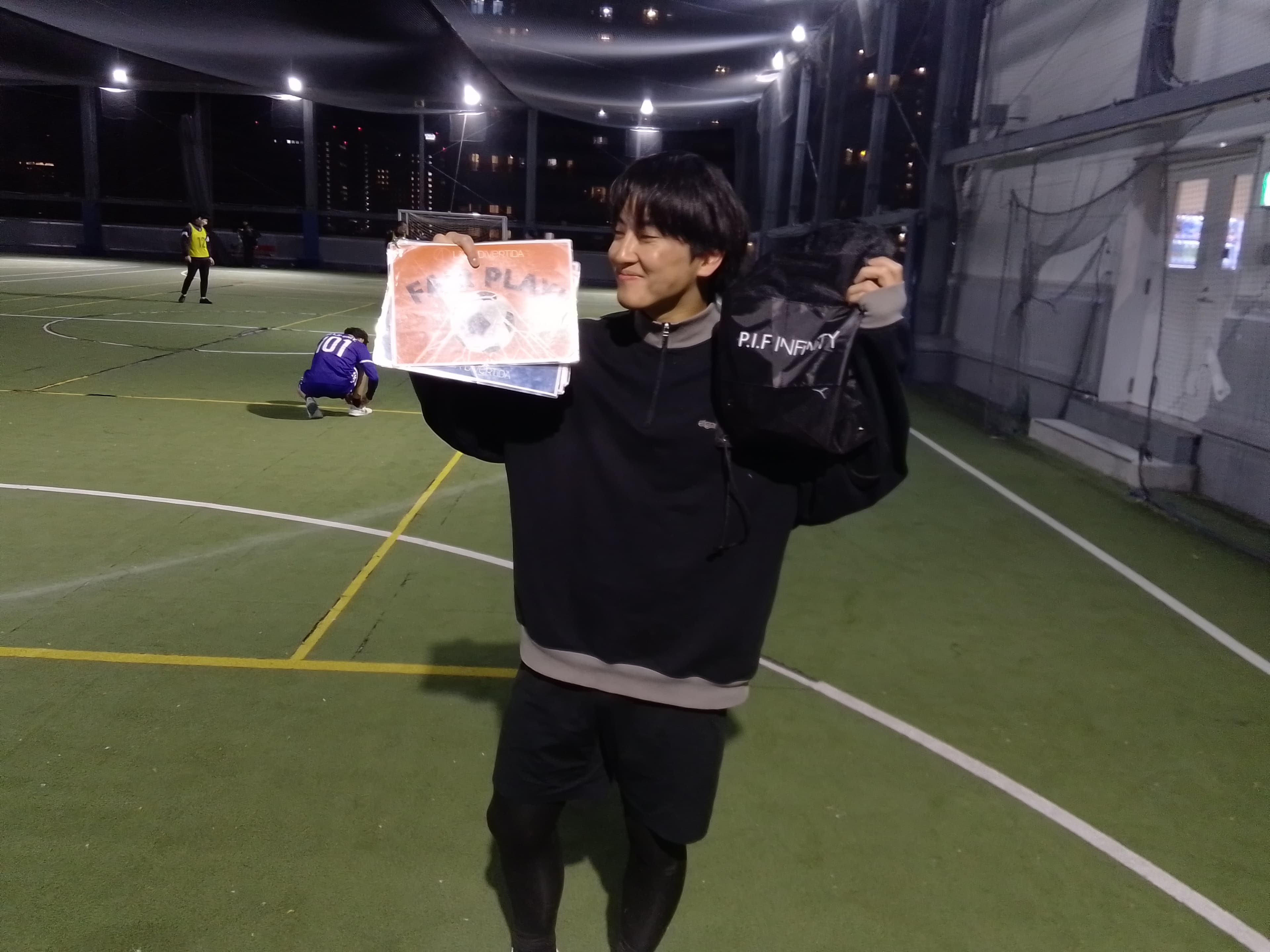 2025年11月7日 有明 BUDDYスポーツアリーナ 屋上人工芝コート フットサル 大会風景