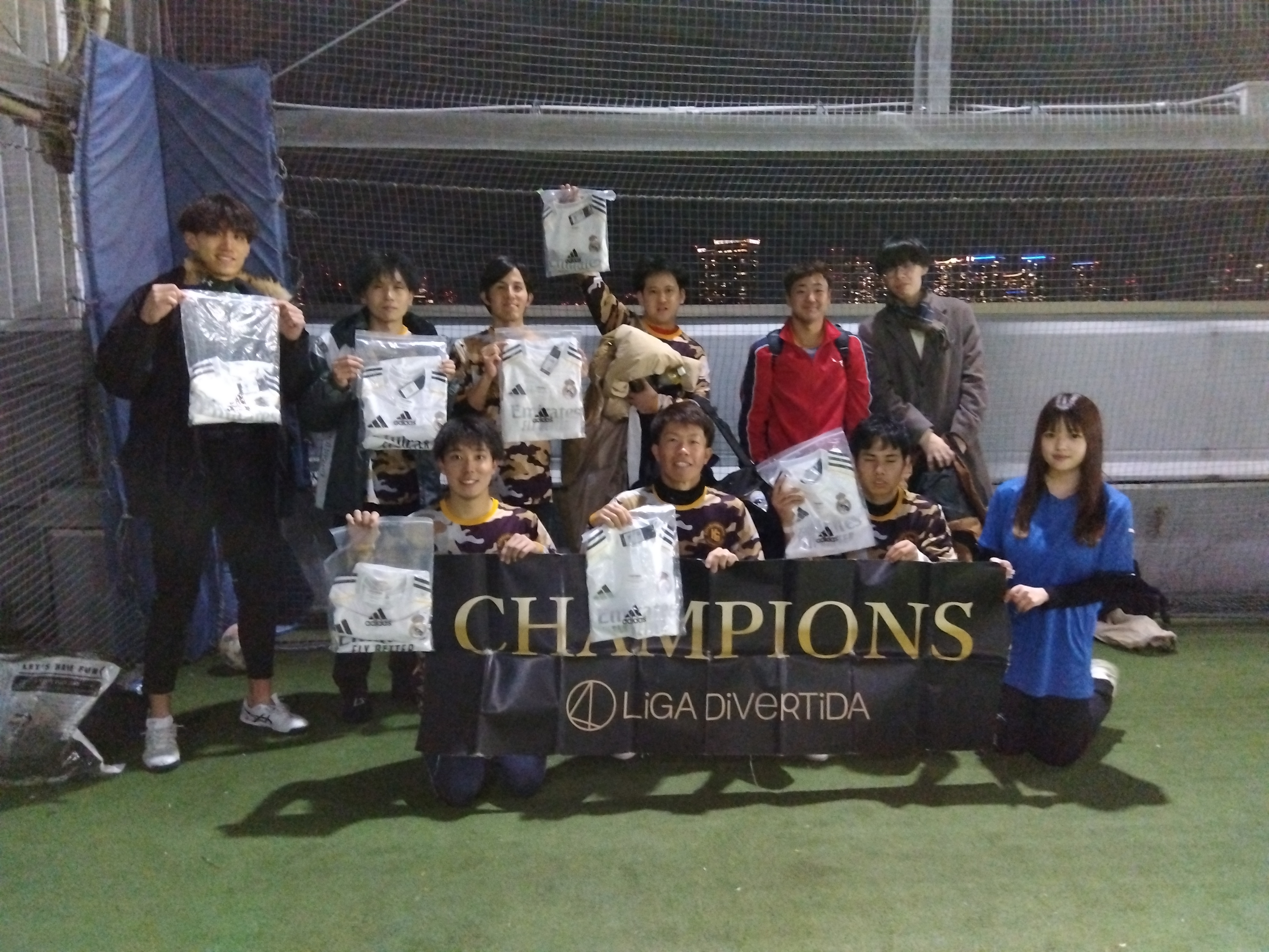 2025年12月7日 有明 BUDDYスポーツアリーナ 屋上人工芝コート フットサル 表彰