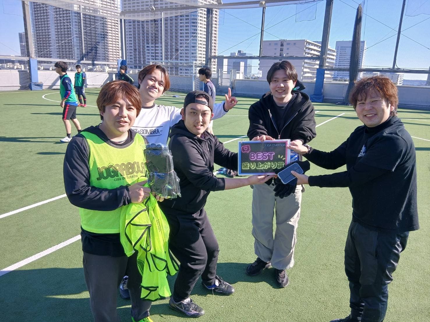 2025年12月28日 有明 BUDDYスポーツアリーナ 屋上人工芝コート フットサル 大会風景