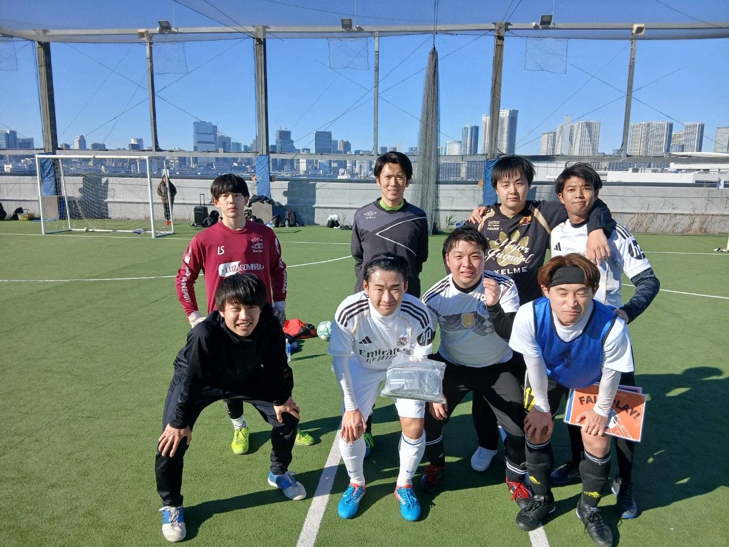 2025年12月28日 有明 BUDDYスポーツアリーナ 屋上人工芝コート フットサル 大会風景