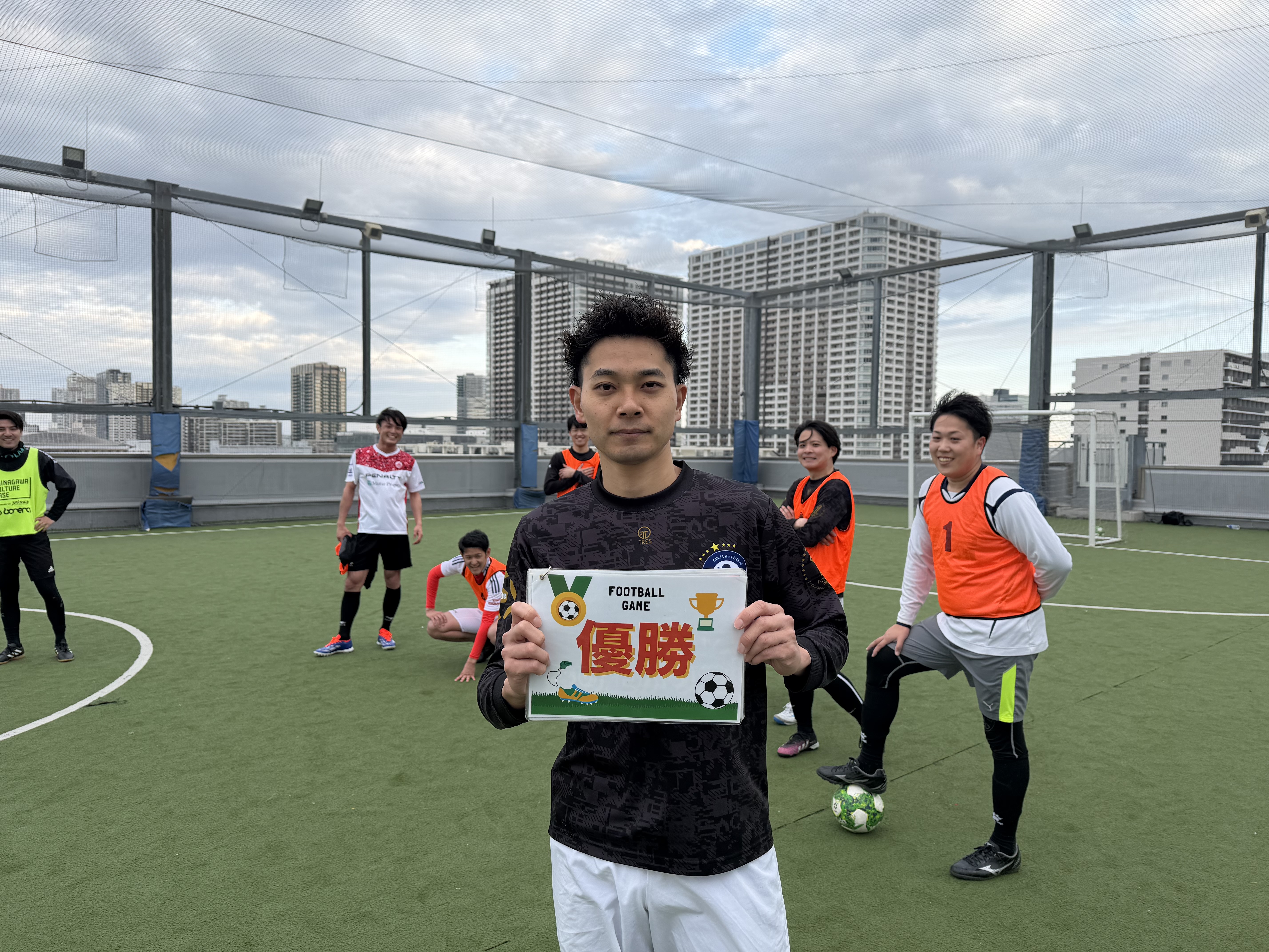 2026年3月7日 有明 BUDDYスポーツアリーナ 屋上人工芝コート フットサル 大会風景