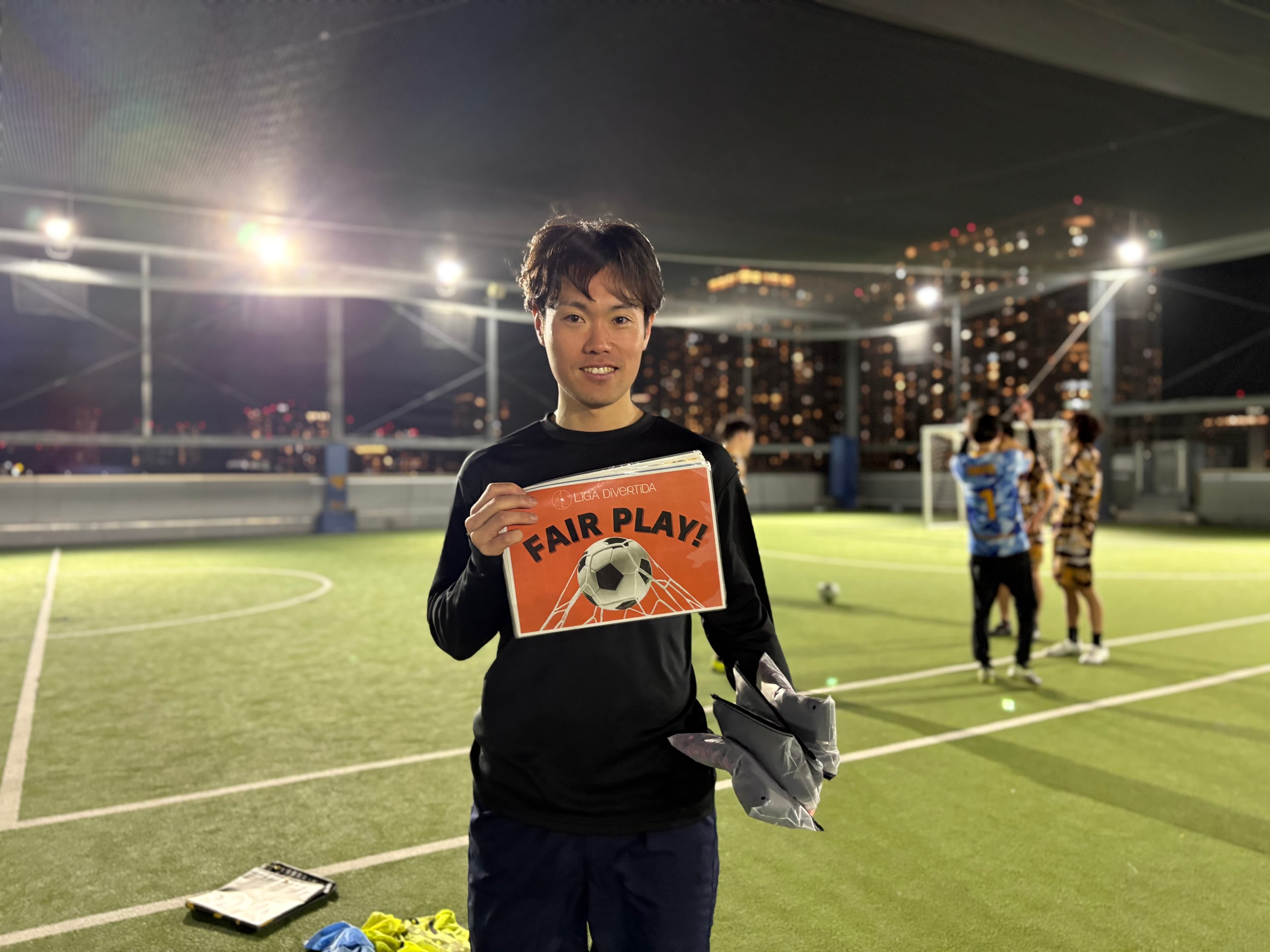 2026年4月8日 有明 BUDDYスポーツアリーナ 屋上人工芝コート フットサル 大会風景