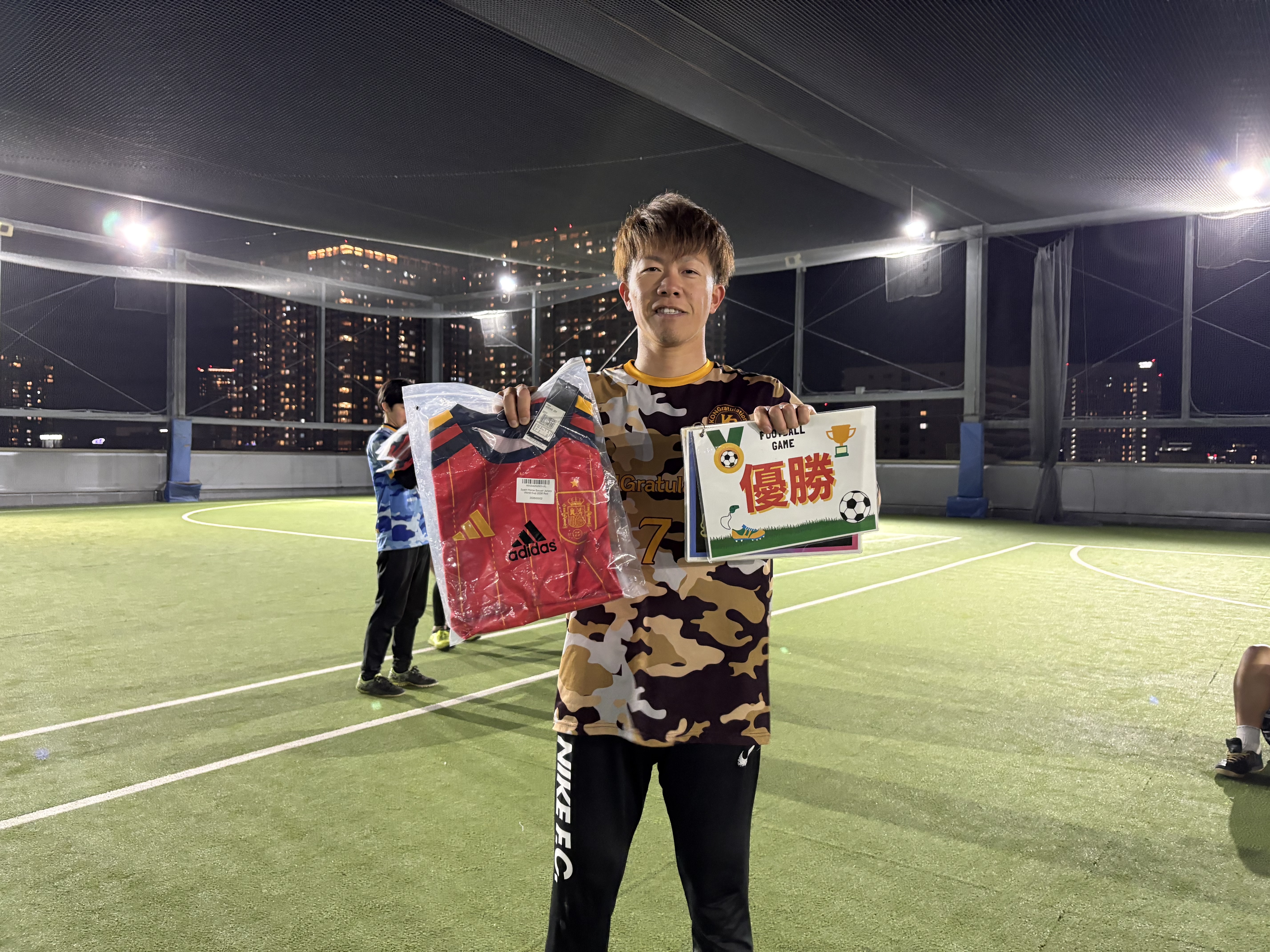 2026年4月8日 有明 BUDDYスポーツアリーナ 屋上人工芝コート フットサル 大会風景