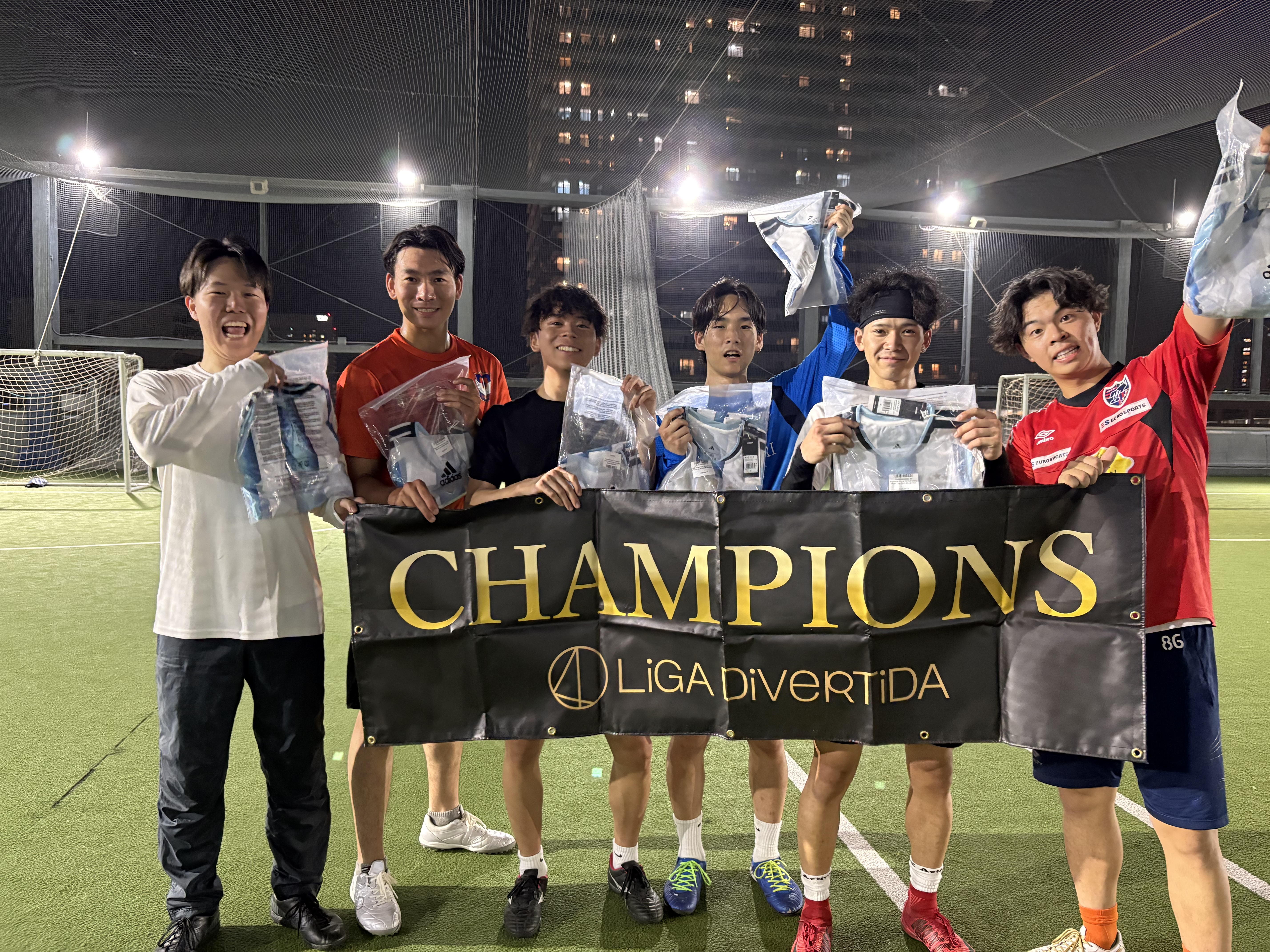 2026年6月12日 有明 BUDDYスポーツアリーナ 屋上人工芝コート フットサル 大会風景