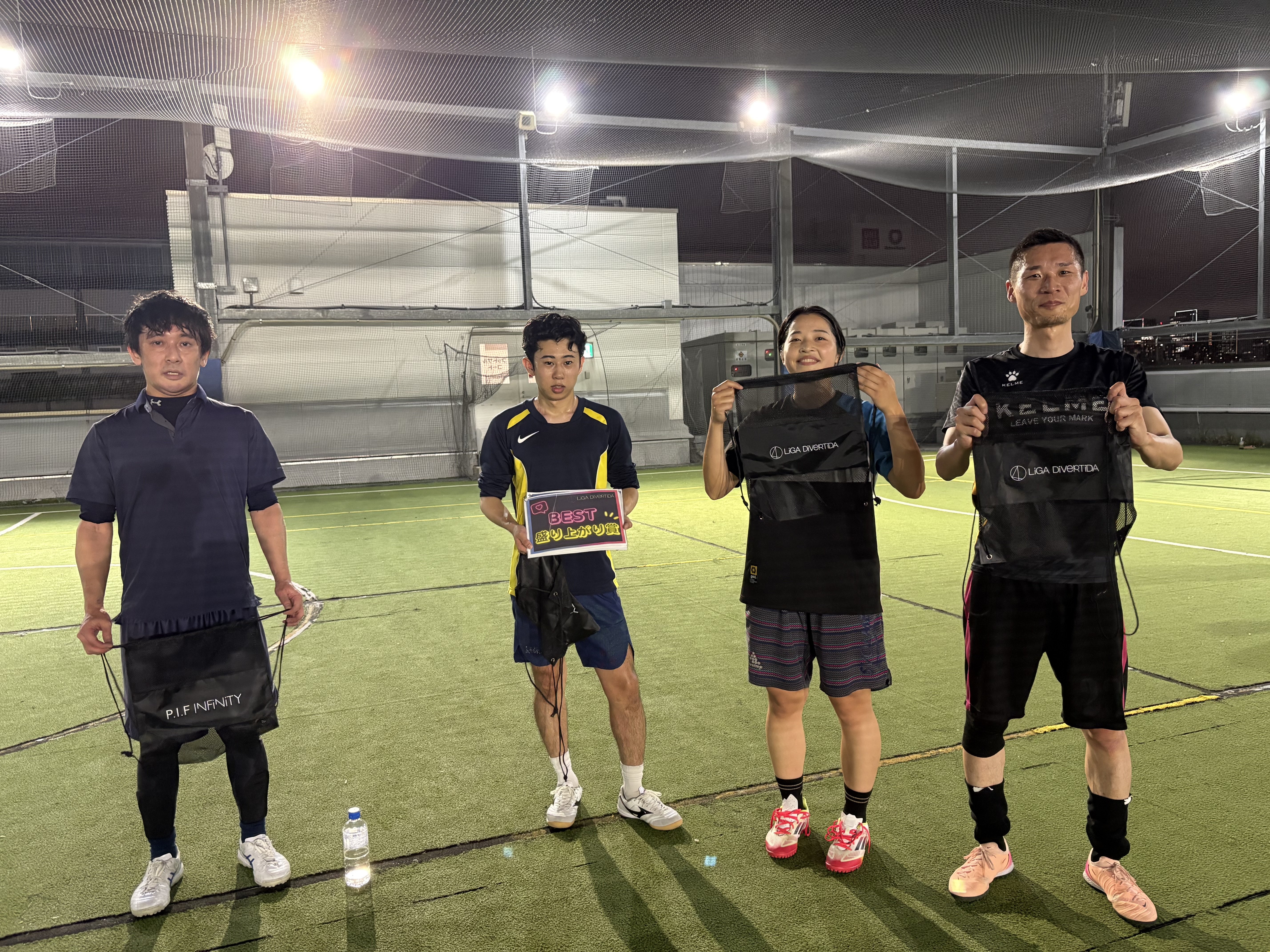 2026年6月19日 有明 BUDDYスポーツアリーナ 屋上人工芝コート フットサル 大会風景