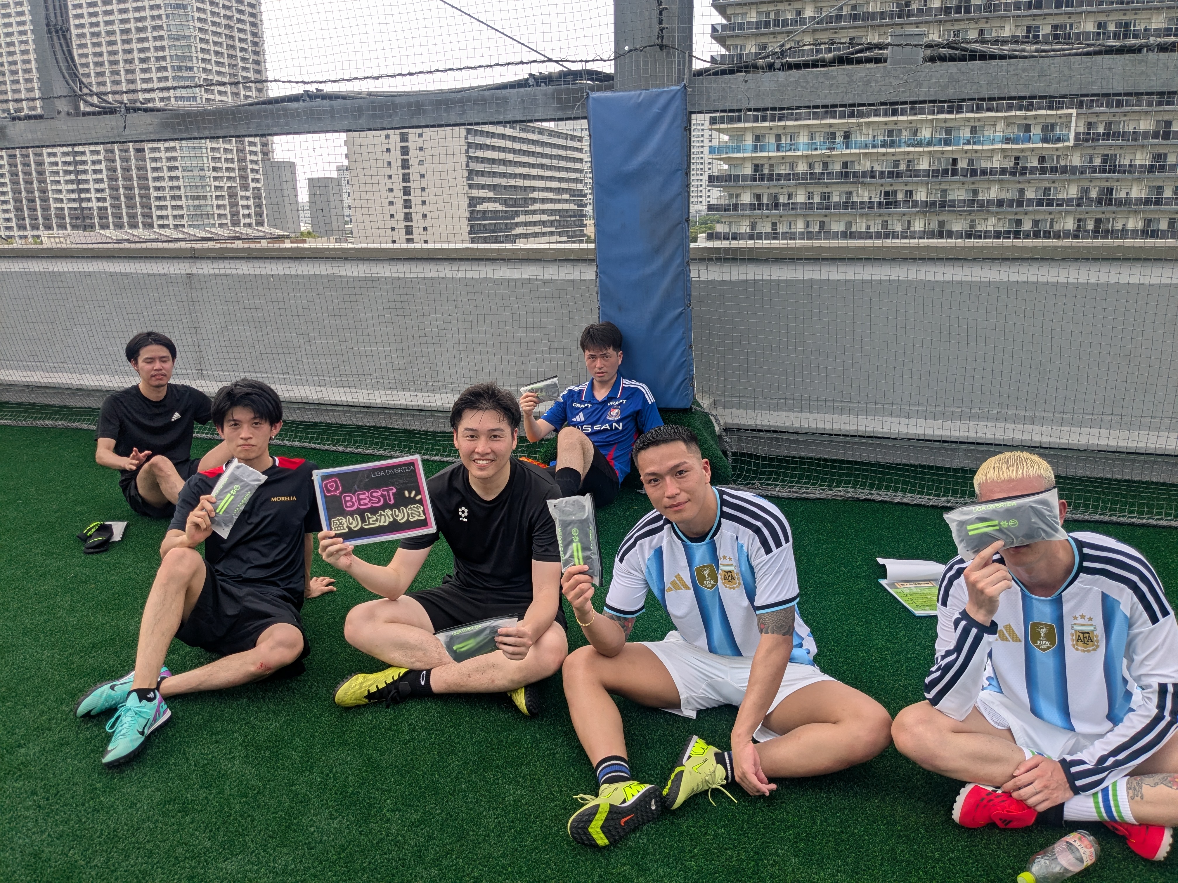 2026年7月26日 有明 BUDDYスポーツアリーナ 屋上人工芝コート フットサル 大会風景