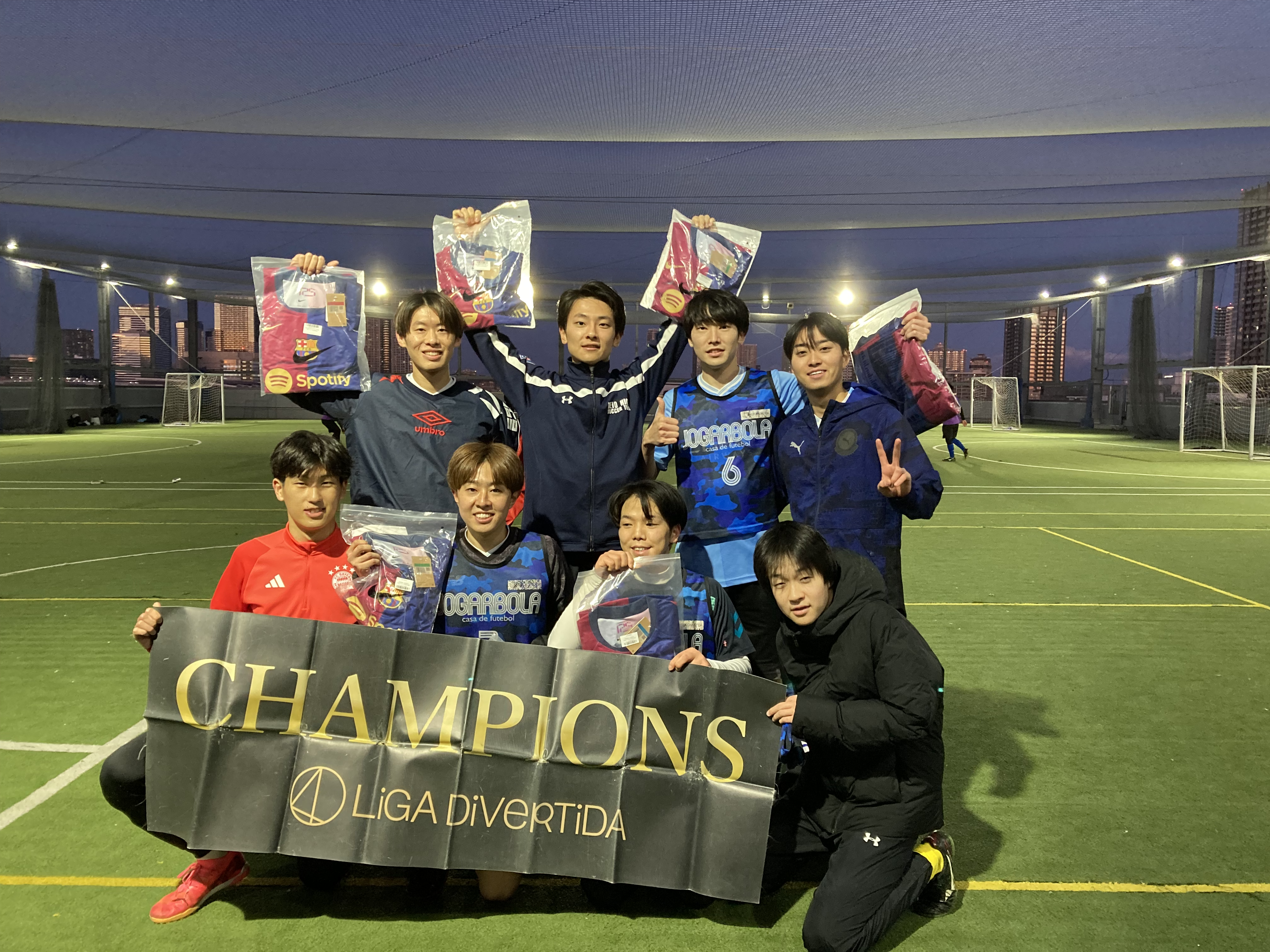 2024年12月29日 有明 BUDDYスポーツアリーナ 屋上人工芝コート フットサル 大会風景