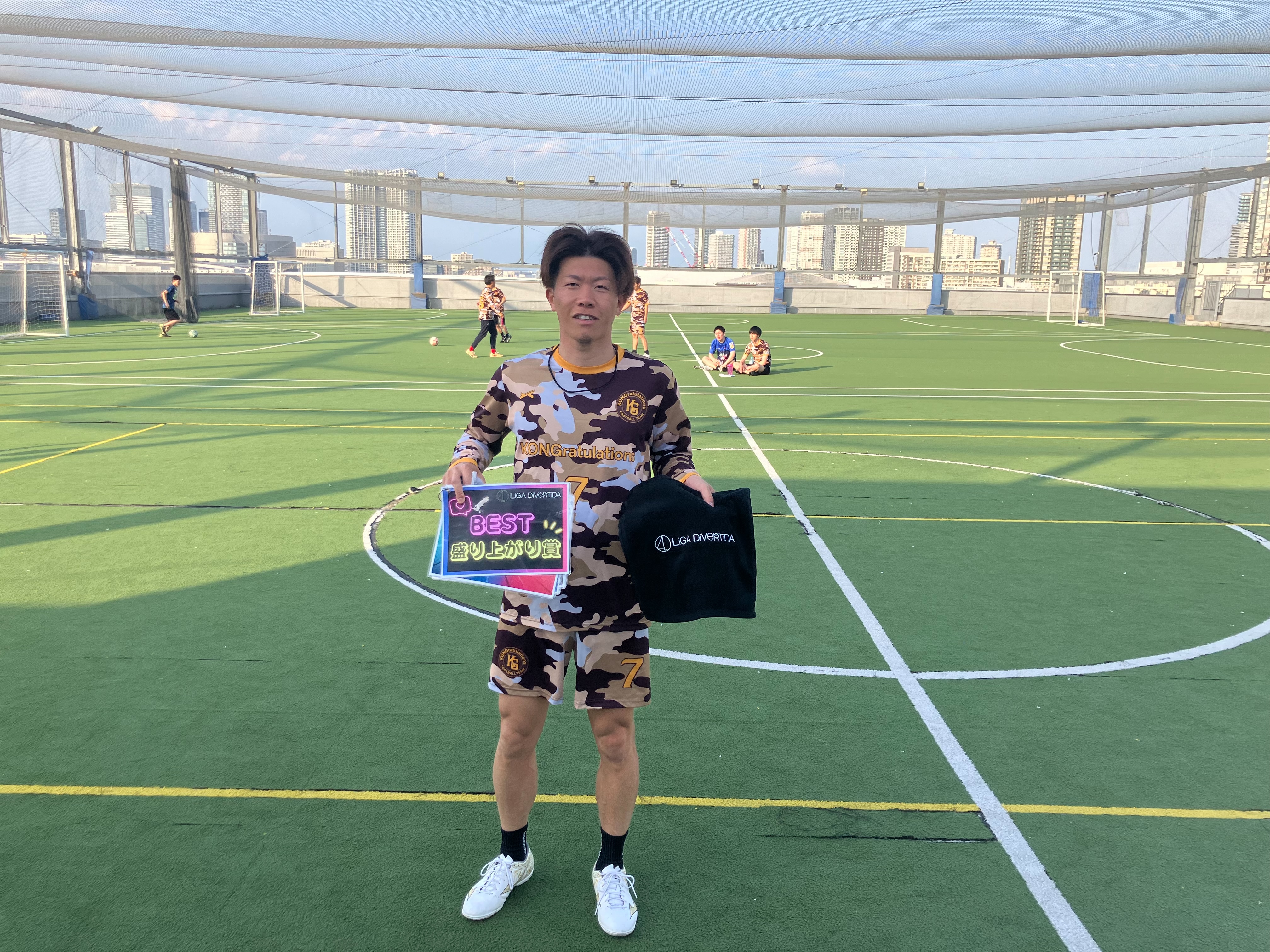 2025年5月4日 有明 BUDDYスポーツアリーナ 屋上人工芝コート フットサル 大会風景