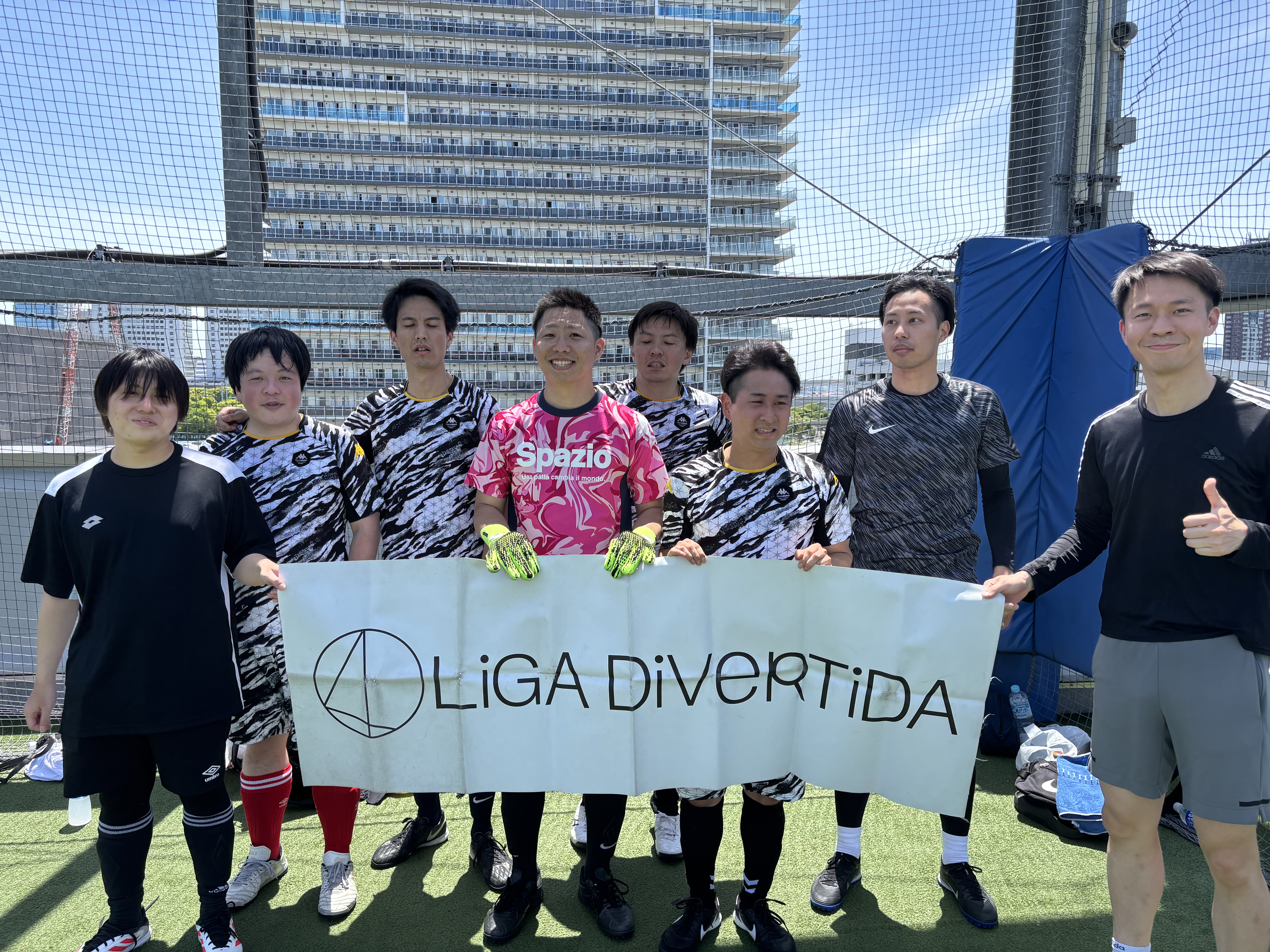 エスポルチ本牧 - 2025年5月11日 有明 BUDDYスポーツアリーナ 屋上人工芝コート フットサル