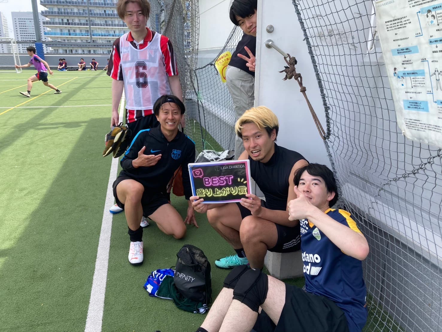 2025年5月11日 有明 BUDDYスポーツアリーナ 屋上人工芝コート フットサル 大会風景