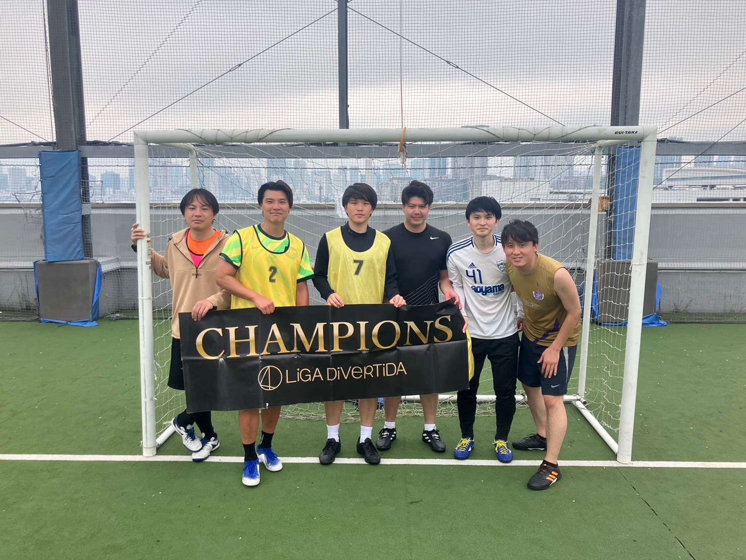 2025年5月25日 有明 BUDDYスポーツアリーナ 屋上人工芝コート フットサル 大会風景