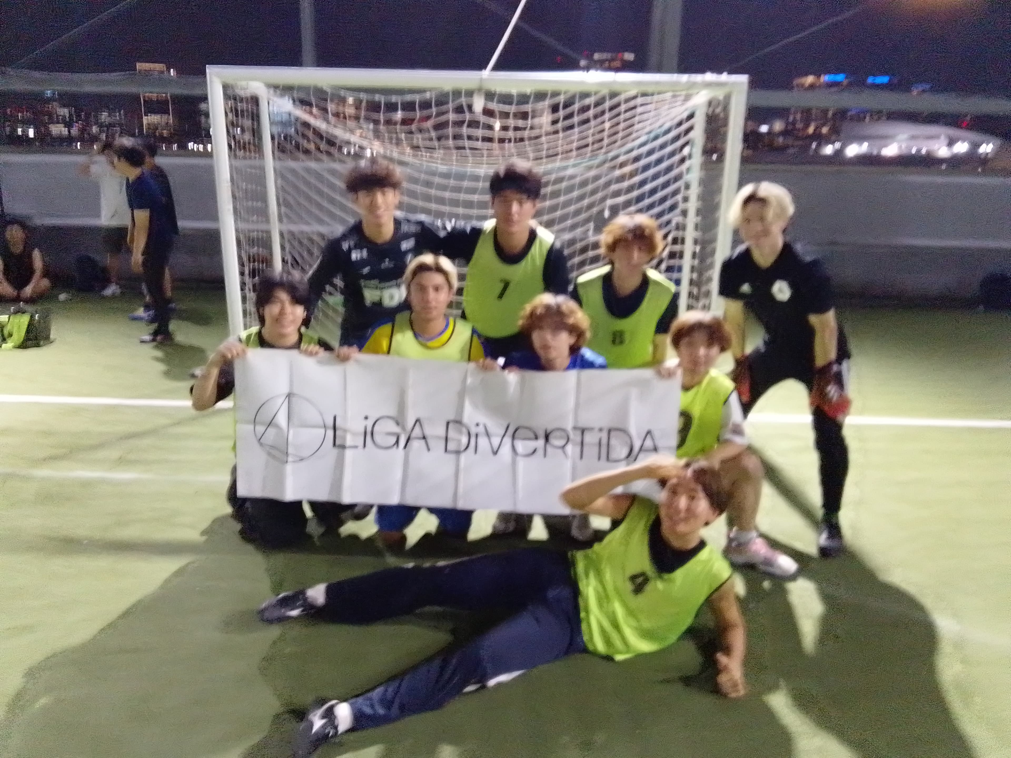 ひろしFC - 2025年10月8日 有明 BUDDYスポーツアリーナ 屋上人工芝コート フットサル