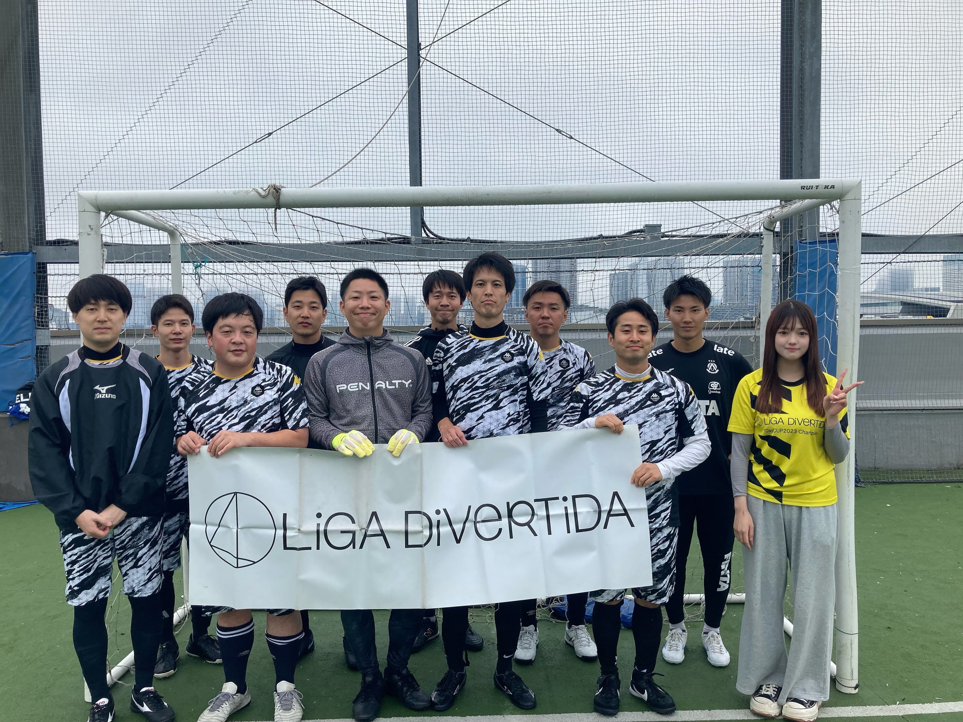 エスポルチ本牧 - 2025年10月26日 有明 BUDDYスポーツアリーナ 屋上人工芝コート フットサル