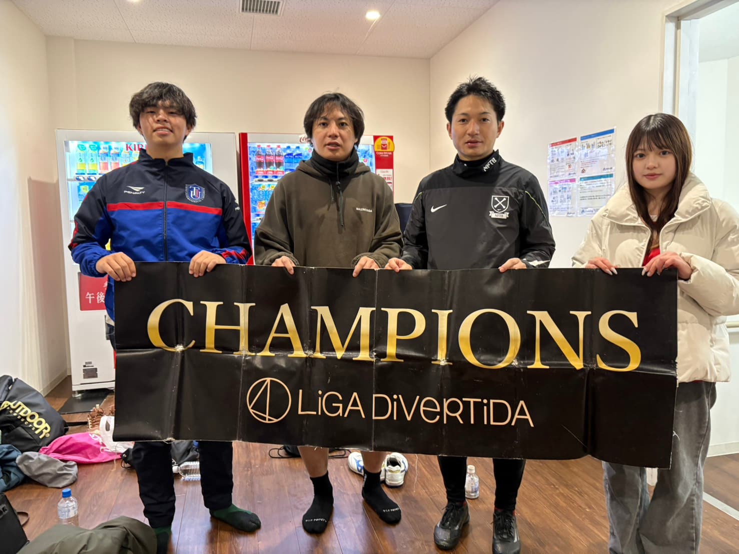 2025年12月14日 有明 BUDDYスポーツアリーナ 屋上人工芝コート フットサル 表彰