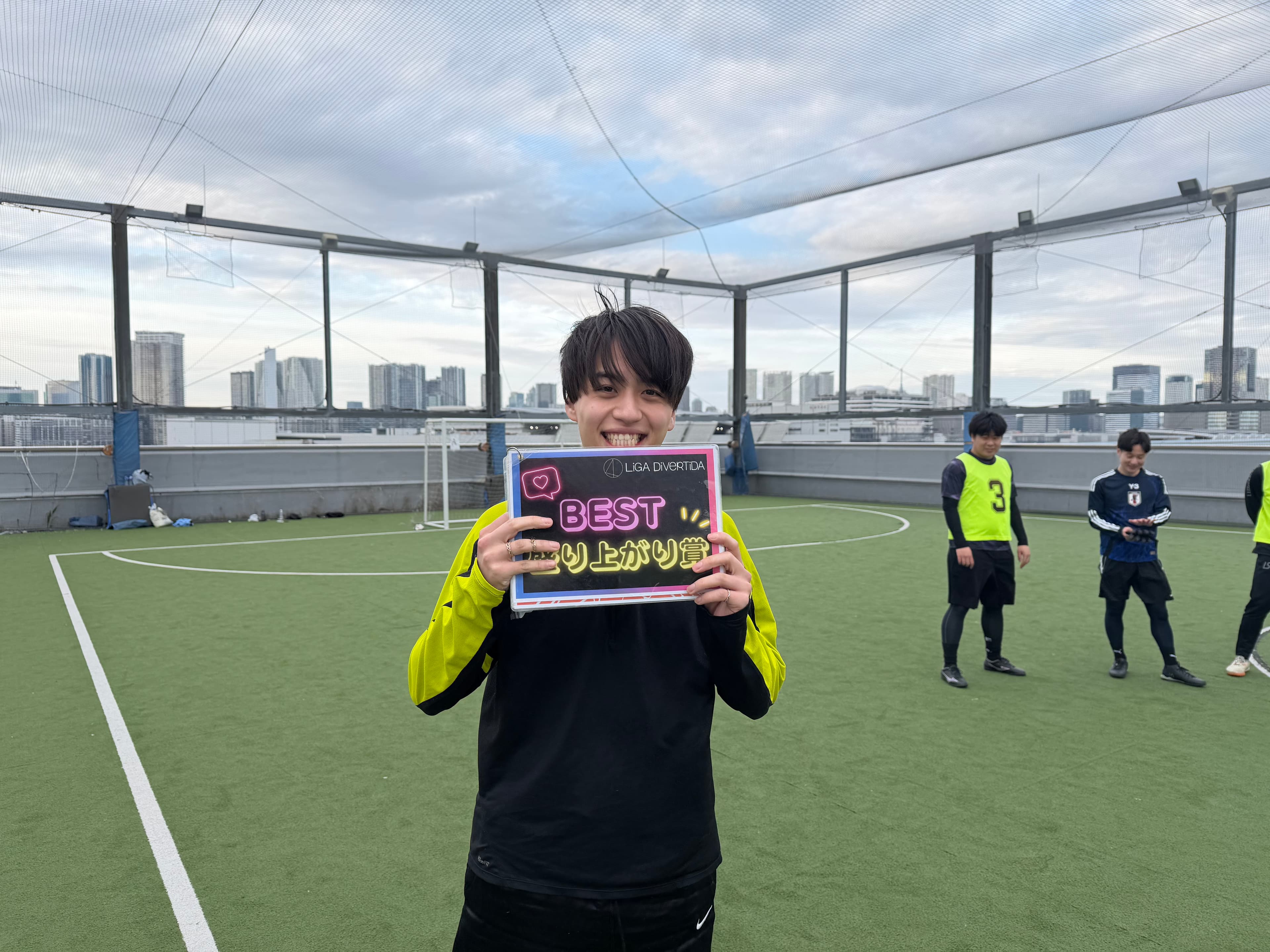 2026年3月7日 有明 BUDDYスポーツアリーナ 屋上人工芝コート フットサル 大会風景
