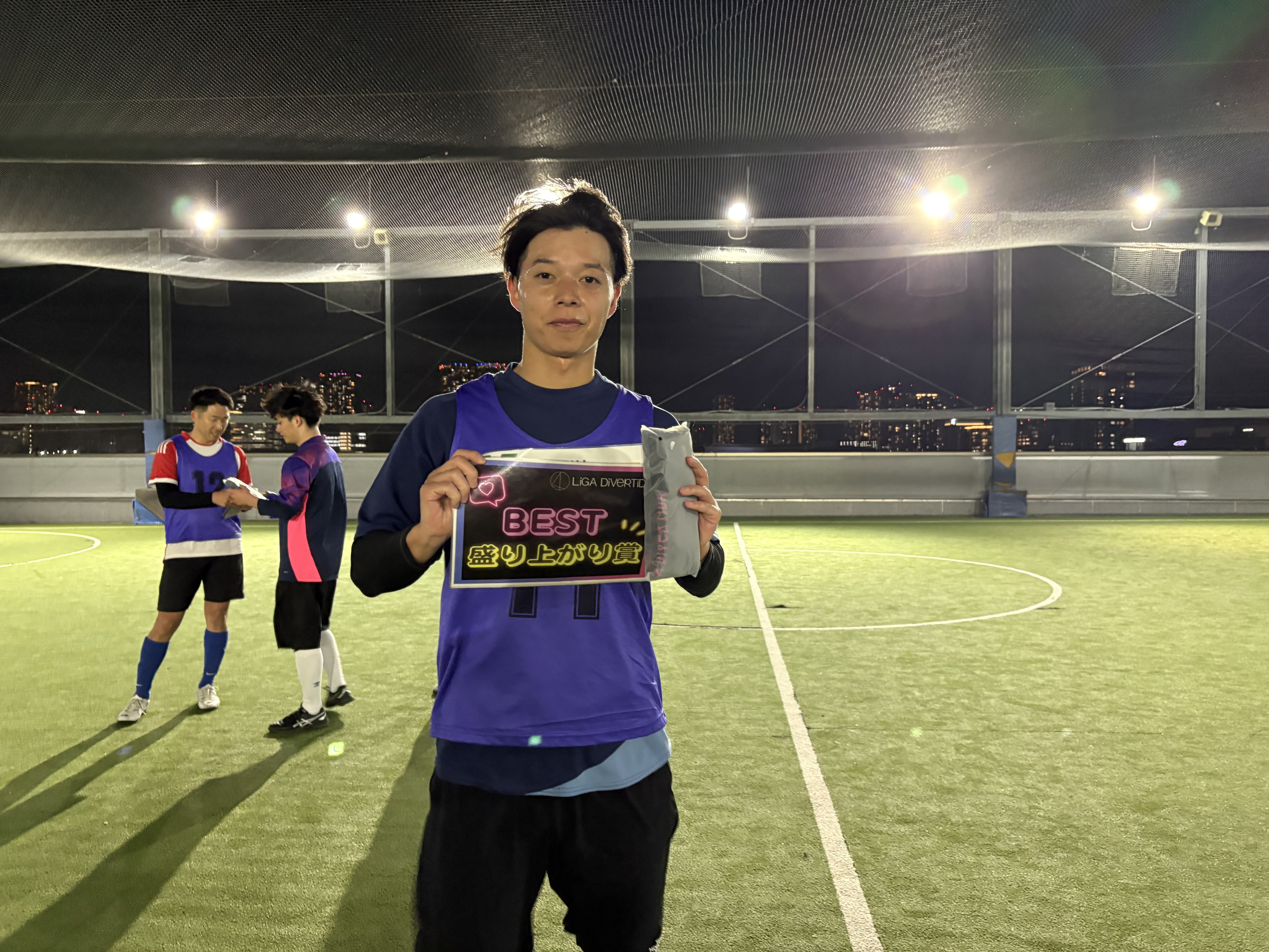 2026年4月8日 有明 BUDDYスポーツアリーナ 屋上人工芝コート フットサル 大会風景