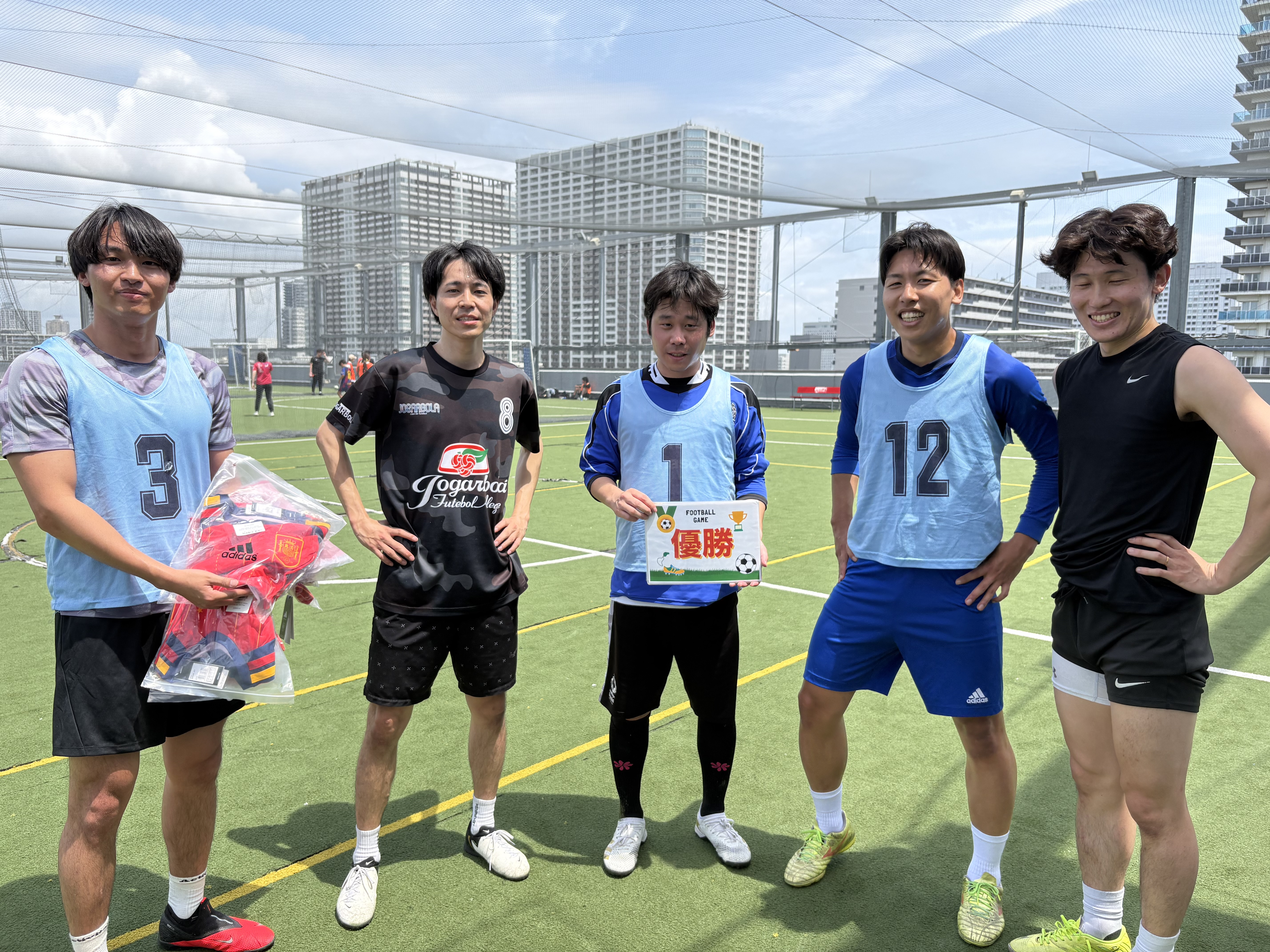 2026年5月24日 有明 BUDDYスポーツアリーナ 屋上人工芝コート フットサル 大会風景