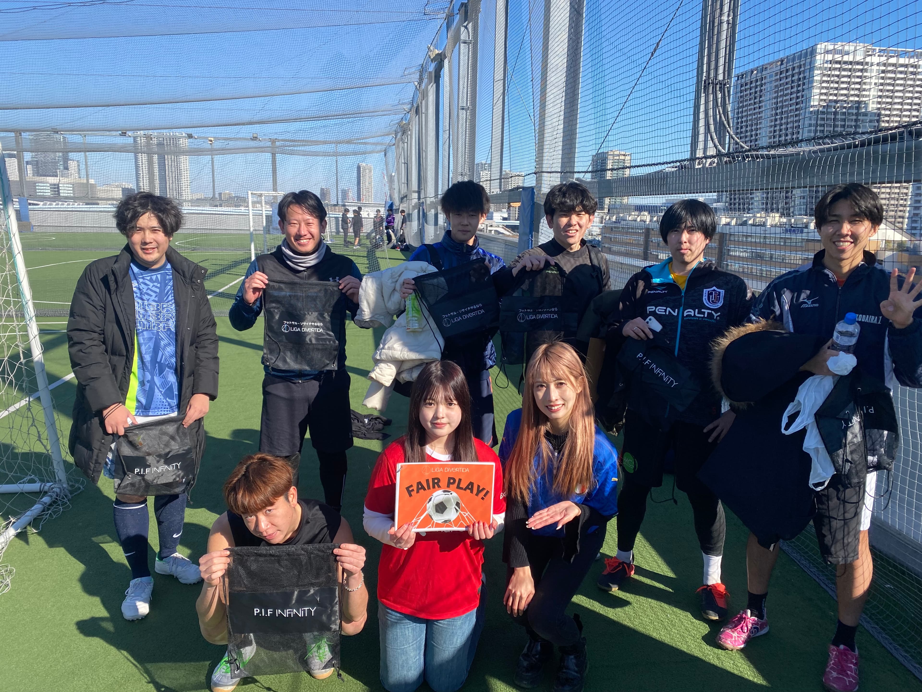 2025年1月18日 有明 BUDDYスポーツアリーナ 屋上人工芝コート フットサル 大会風景