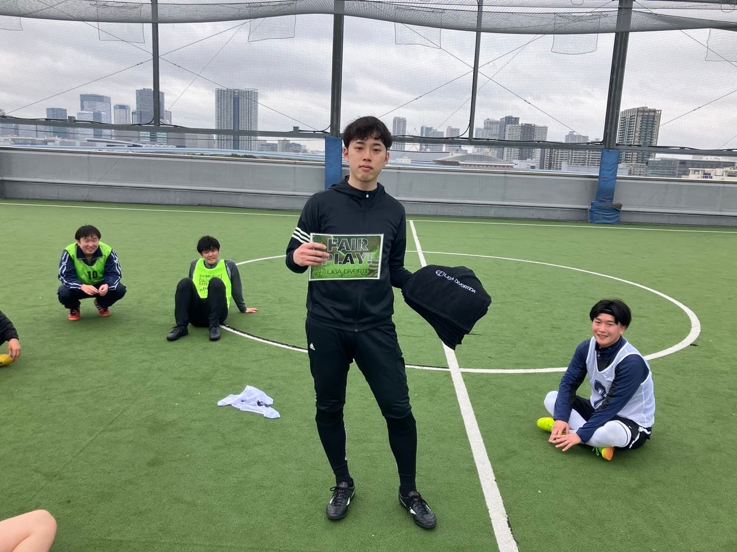 2025年4月13日 有明 BUDDYスポーツアリーナ 屋上人工芝コート フットサル 大会風景