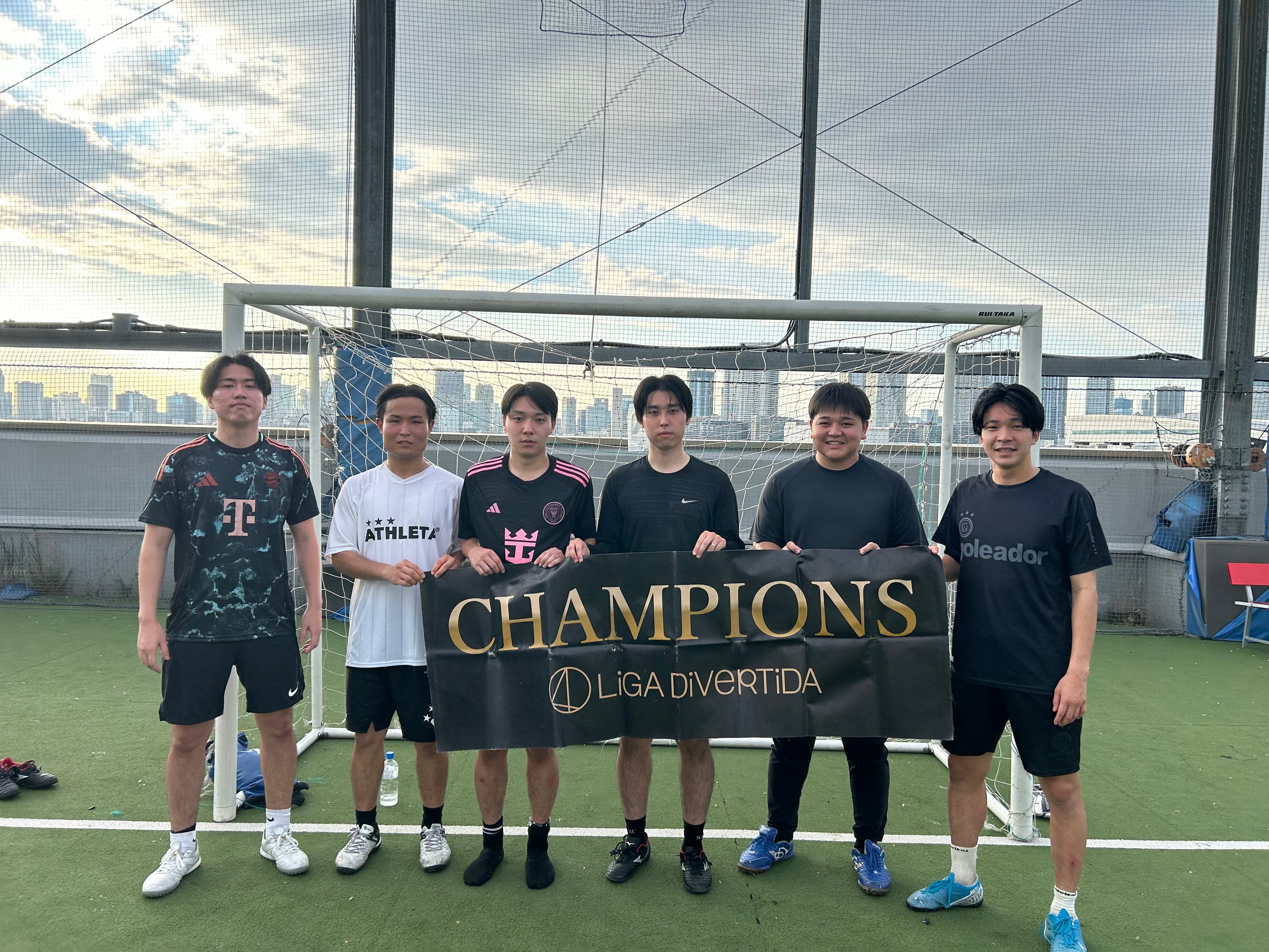 2025年7月13日 有明 BUDDYスポーツアリーナ 屋上人工芝コート フットサル 大会風景