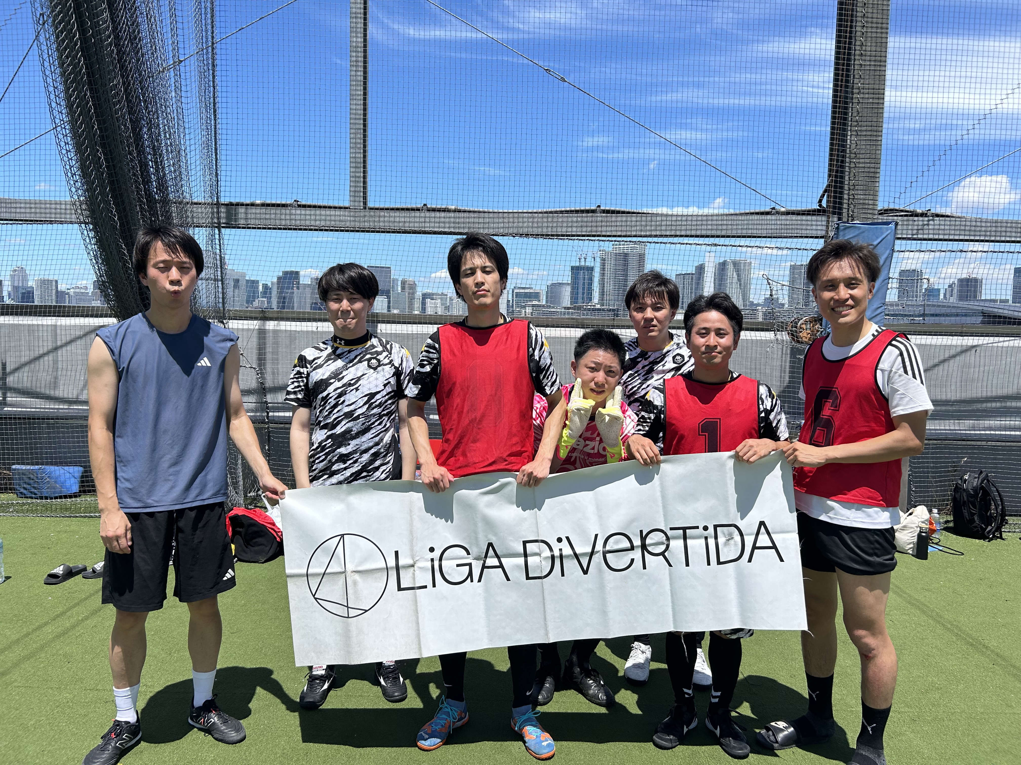 エスポルチ本牧 - 2025年7月20日 有明 BUDDYスポーツアリーナ 屋上人工芝コート フットサル