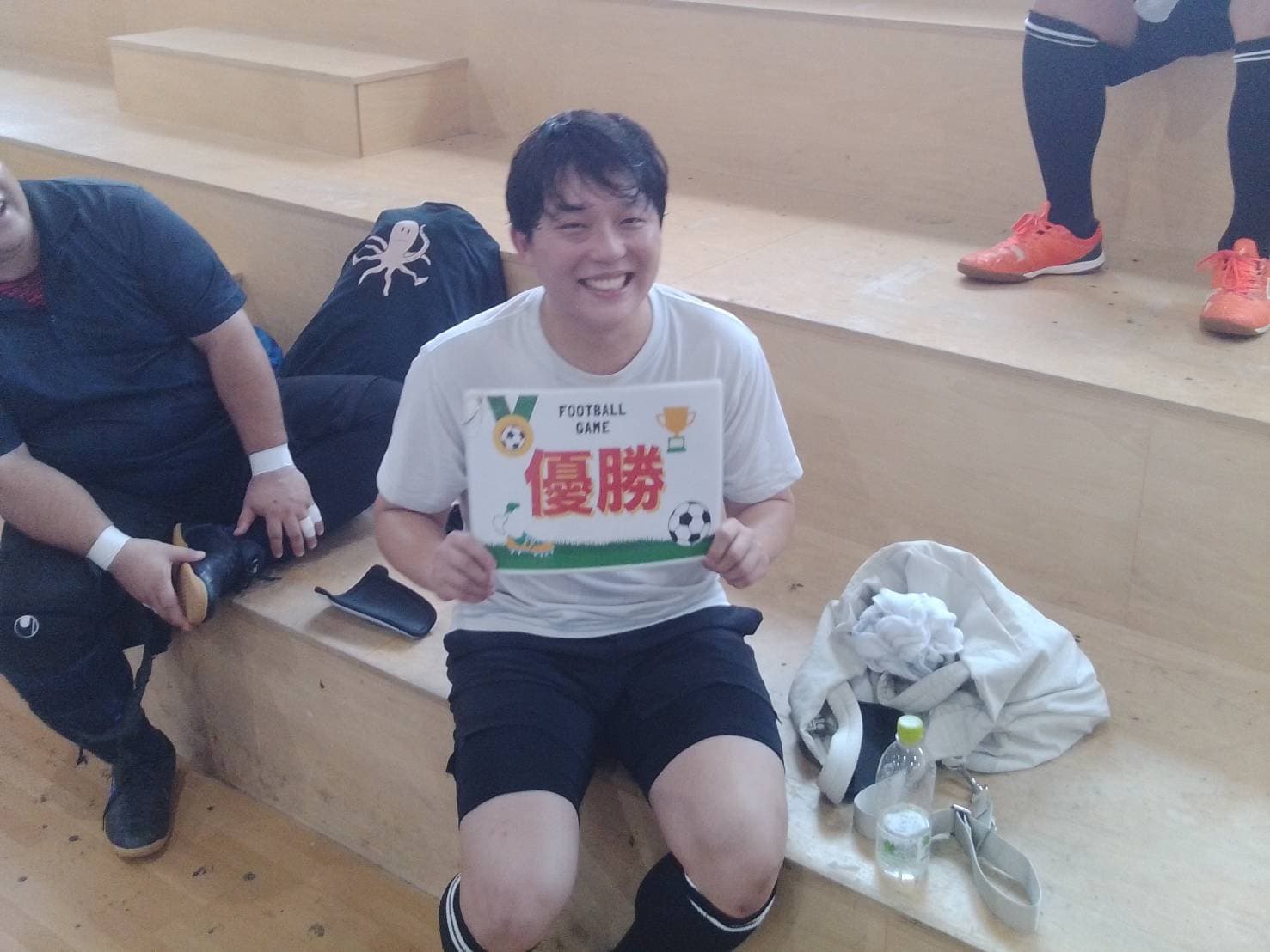 2025年8月11日 有明 BUDDYスポーツアリーナ 屋上人工芝コート フットサル 大会風景